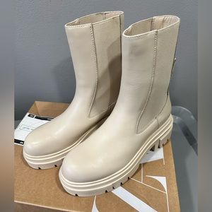 Zara log sole off white/cream boots